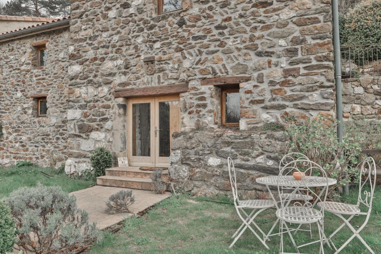 Maison D'Hotes Le Hameau De La Mure Saint-Laurent-du-Pape エクステリア 写真