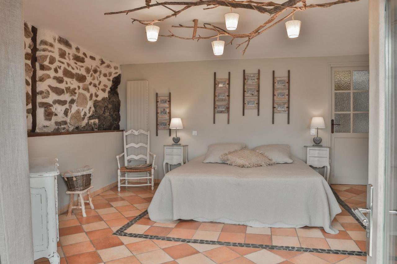 Maison D'Hotes Le Hameau De La Mure Saint-Laurent-du-Pape エクステリア 写真