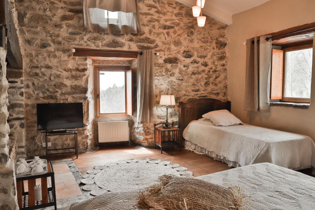 Maison D'Hotes Le Hameau De La Mure Saint-Laurent-du-Pape エクステリア 写真